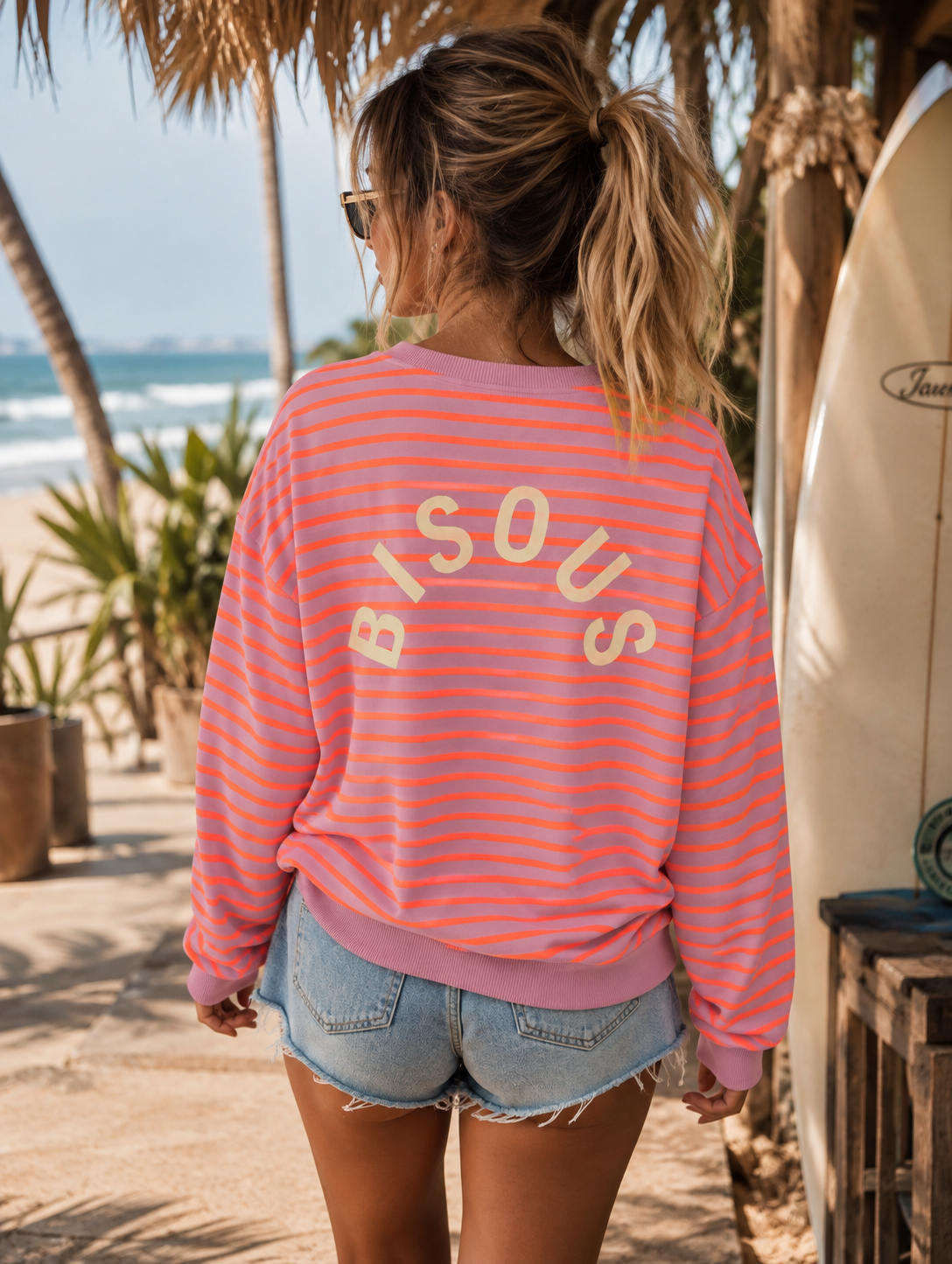 Sudadera bisous horizontal